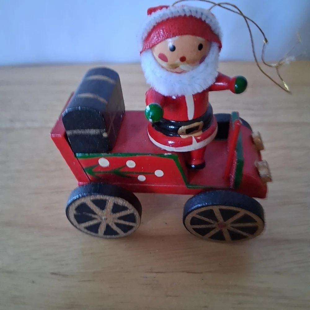 Festive Santa Claus Wooden Toy Car Christmas Ornament